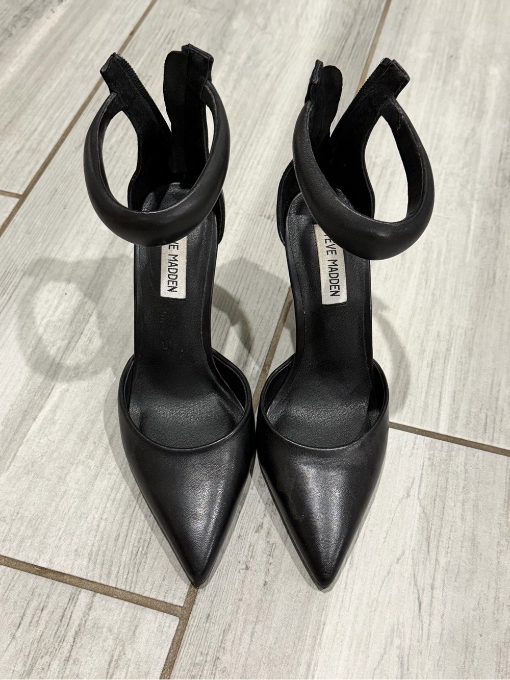 Steve Madden Black Pointed Toe Ankle-Strap Pumps with Wrap Detail